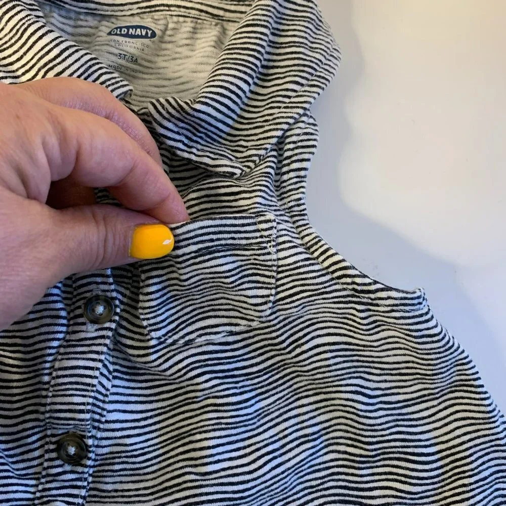 Old Navy Sleeveless Stripe Button Up Top